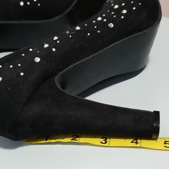 Attention Francesca black faux suede platforms - Picture 11 of 13